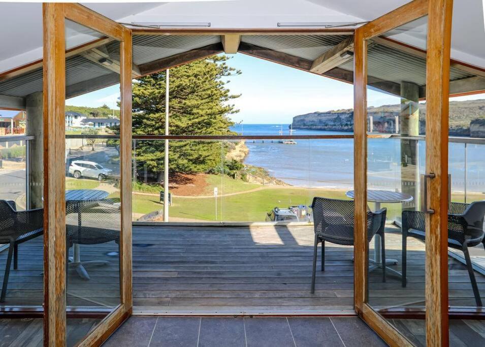 12 Rocks Beach View Loft Central Port Campbell Esterno foto